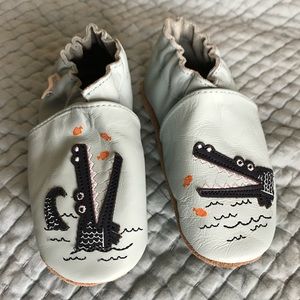 Robeez soft soled booties